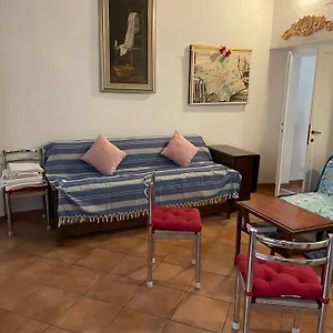 Piazza Farnese Apartment